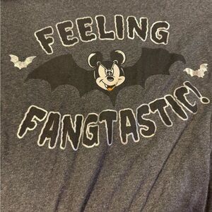 Disney Gray 'Feeling Fangtastic' Short Sleeve Tee